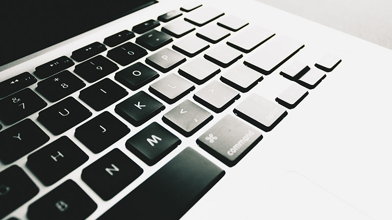 Macbook Air Klavye Değişimi