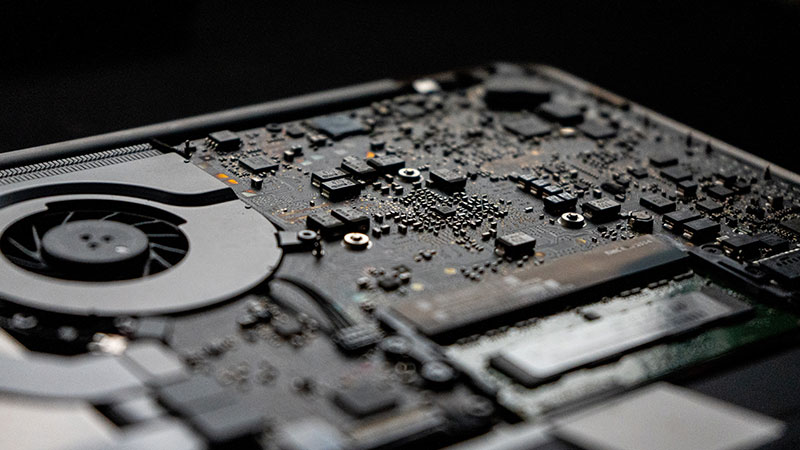 Macbook Sıvı Teması Ve Anakarta Zararları